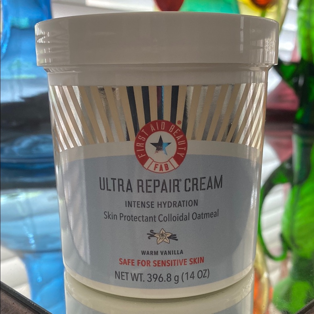 JUMBO First Aid Beauty Ultra Repair Cream